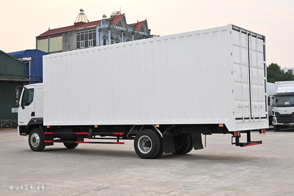 Xe tải ChengLong L3 160HP thùng kín chở pallet dài 7M & 8M